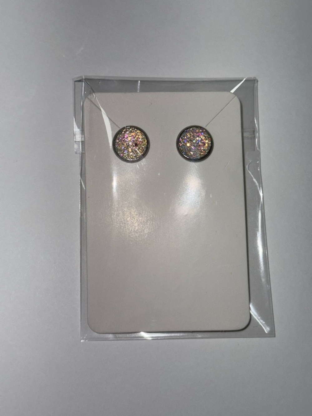 Sparkling Iridescent Round Stud Earrings - Multicolor
